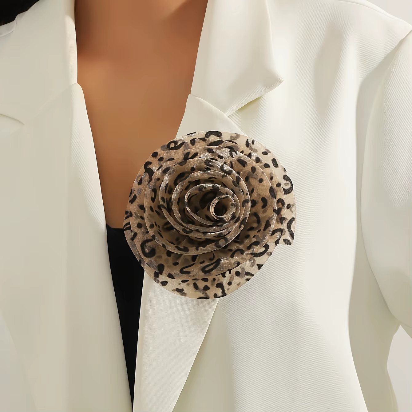 Broches