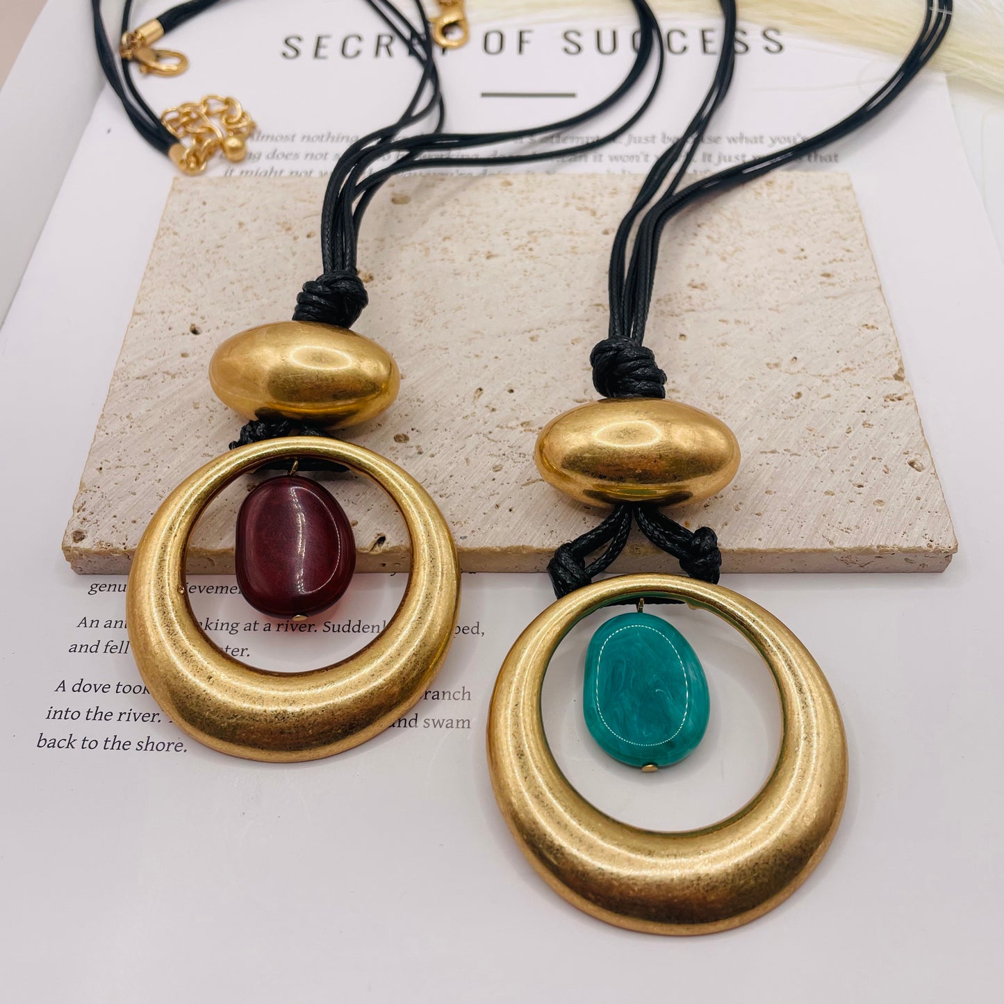 JI JOYA VENTA AL POR MAYOR,Collar de suéter moderno y sencillo.