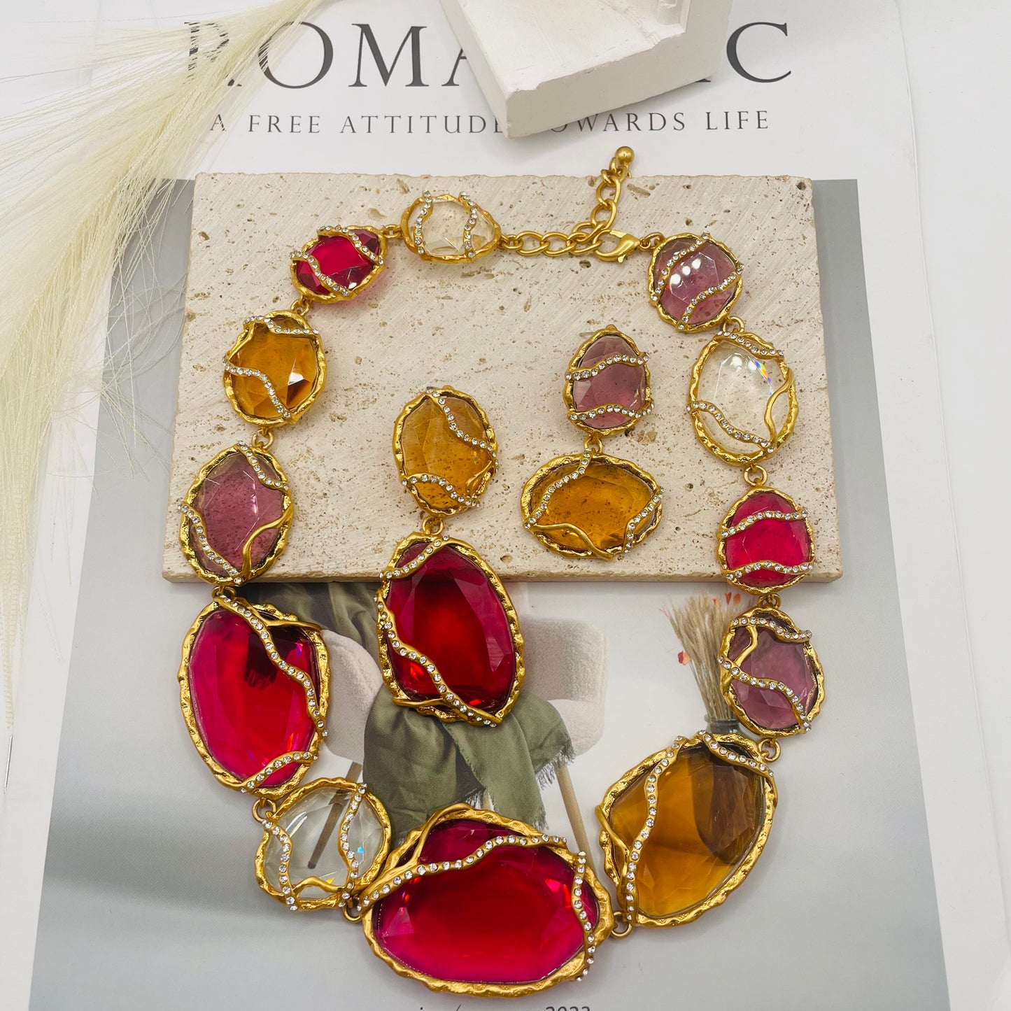 JI JOYA VENTA AL POR MAYOR,Collar y pendientes de diamantes multicolores, los pendientes están disponibles en 2 tamaños.