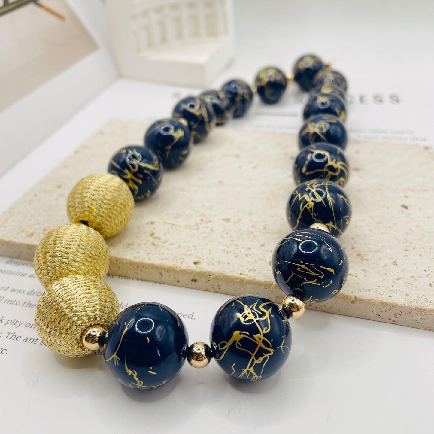 JI JOYA VENTA AL POR MAYOR,Collar con patrón dorado y columna azul