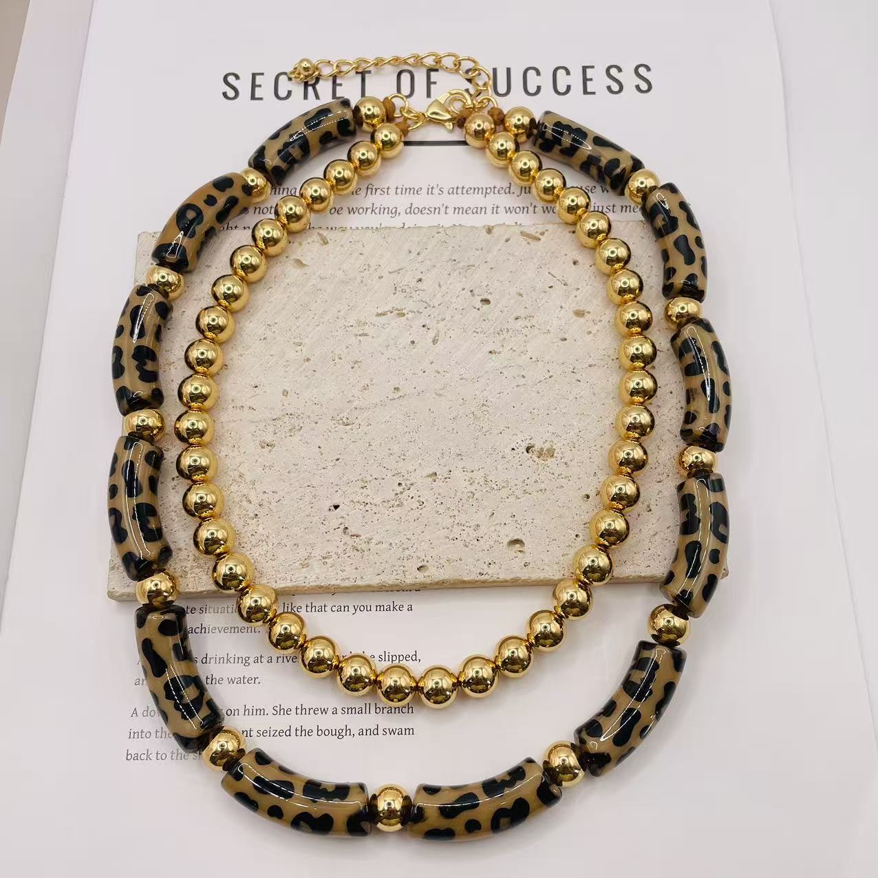 JI JOYA VENTA AL POR MAYOR,Collar de moda de doble capa con nudo de bambú y bola de metal con estampado de leopardo