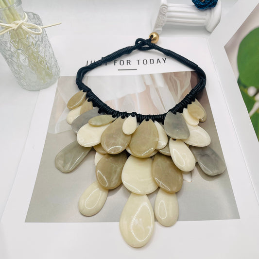 JI JOYA VENTA AL POR MAYOR,¡Collar de borlas irregulares moderno y sencillo!